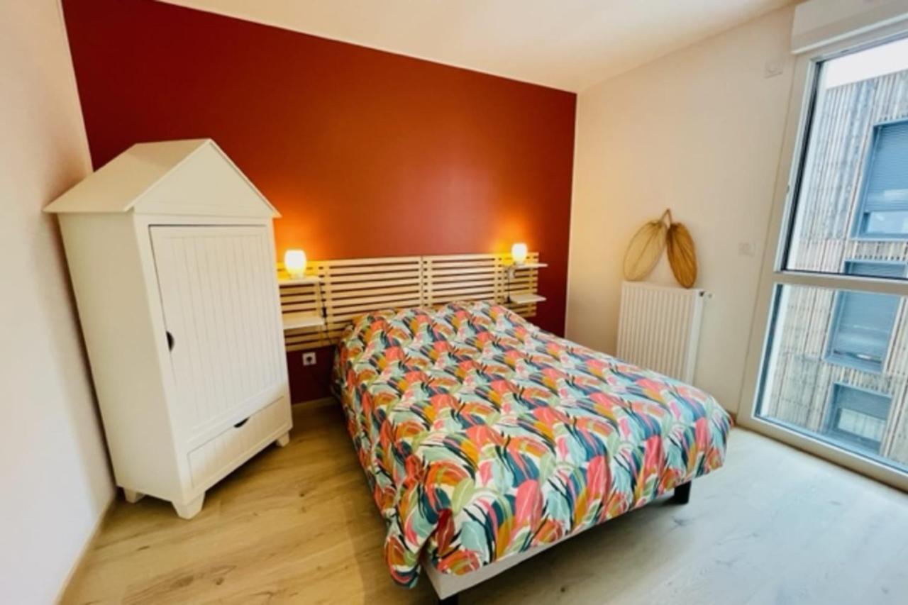 라로셸 Charming New Flat With Balcony 아파트 외부 사진